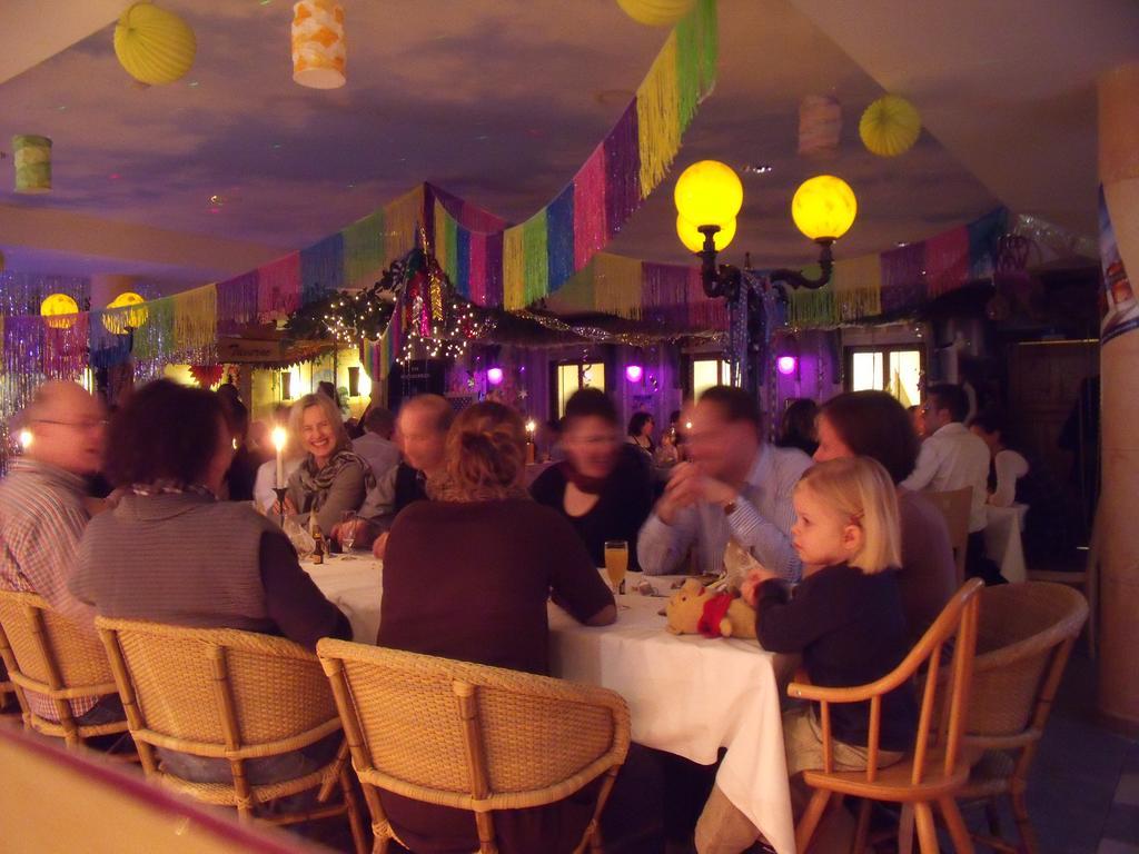 Euroville Jugend- Und Sporthotel ناومبورغ المظهر الخارجي الصورة